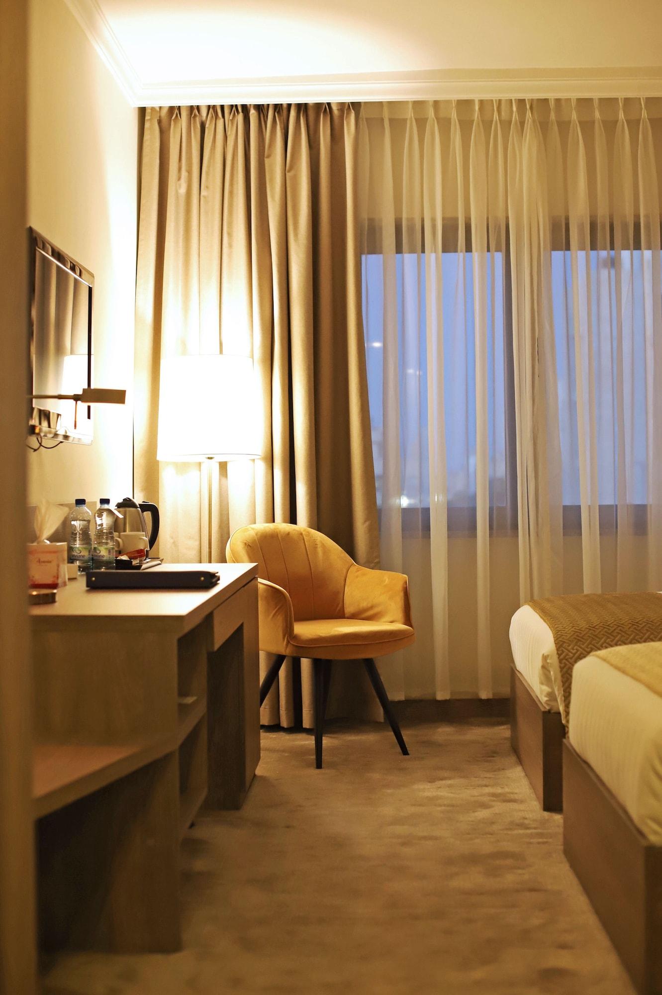 The Sanrock Hotel Amman Esterno foto