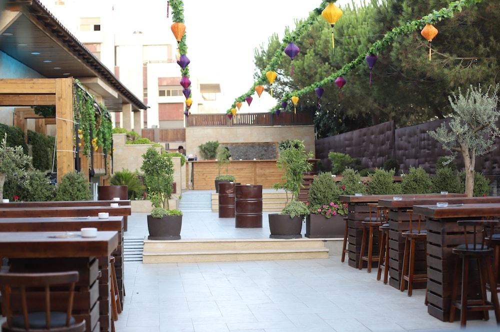 The Sanrock Hotel Amman Esterno foto
