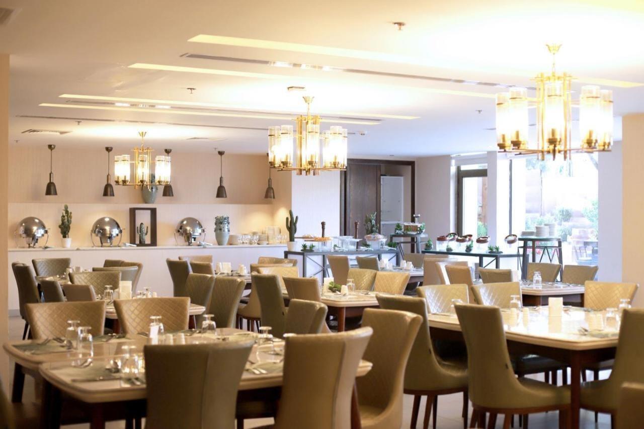 The Sanrock Hotel Amman Esterno foto