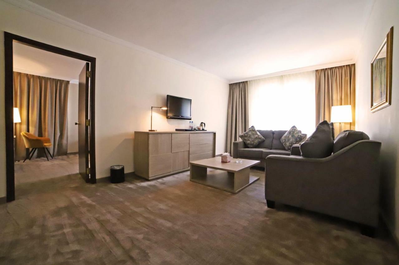The Sanrock Hotel Amman Esterno foto